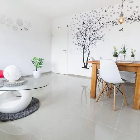 Apartment Ausstattung Netflix Wlan Landschaftspark *